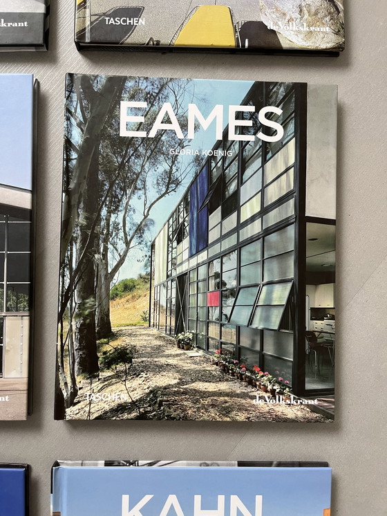 Image 1 of The Volkskrant world architects series Taschen