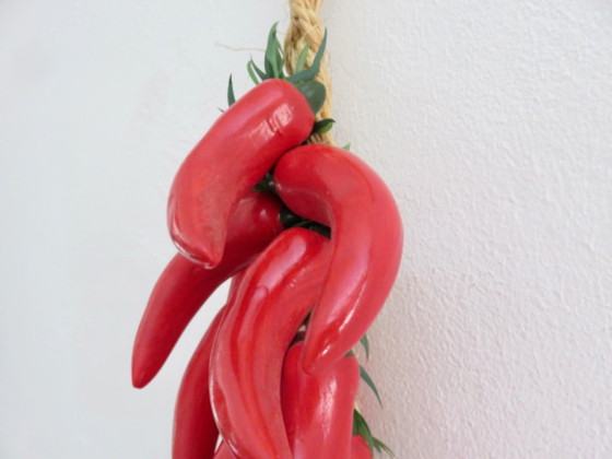 Corde de Piments d'Espelette en Céramique, Pays Basque, France, 1960 – Objets déco, Ceramic (photo 7 of 13)