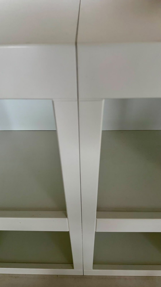 Librería a medida de carpintero – Laca blanca – Madera (photo 3 of 5)