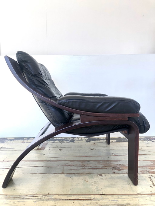 Coja Scandinavian Leather Armchair