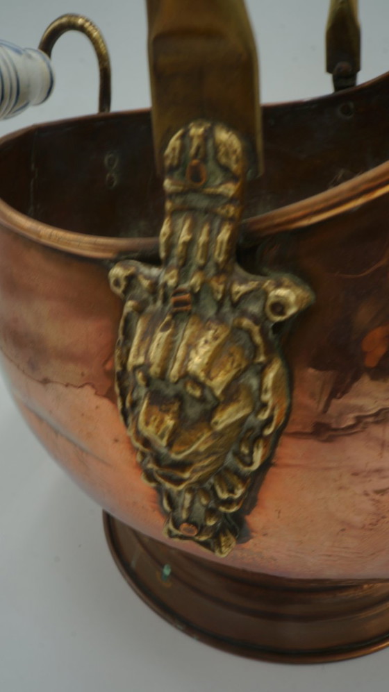 Image 1 of COPPER DUTCH HELMET COAL ASH SCUTLLE BUCKET DELFT BLUE HANDLE BRASS LION HEAD