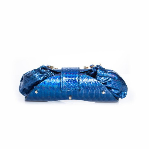 Maison Du Posh, pochette in pelle blu effetto serpente