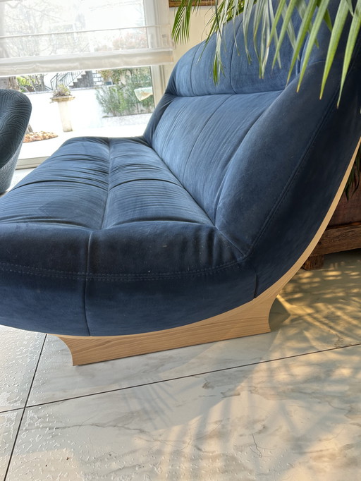 Canapé Ligne Roset Manarola et son puf