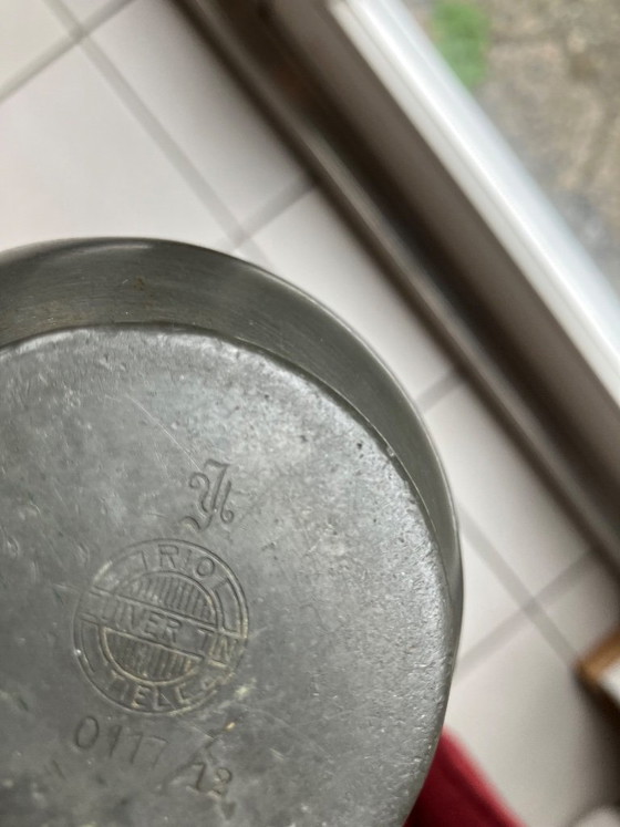 Tre tazze/brocche antiche in peltro – Accessori da tavola, Metal (photo 4 of 6)