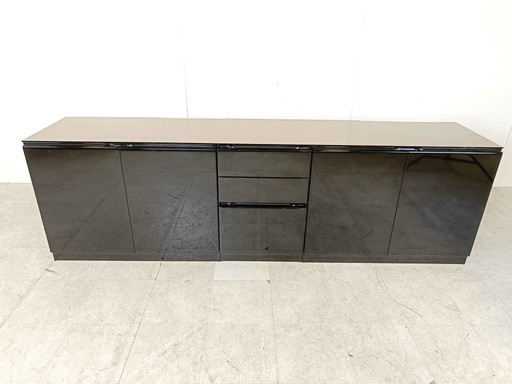 Vintage schwarz lackiertes Sideboard