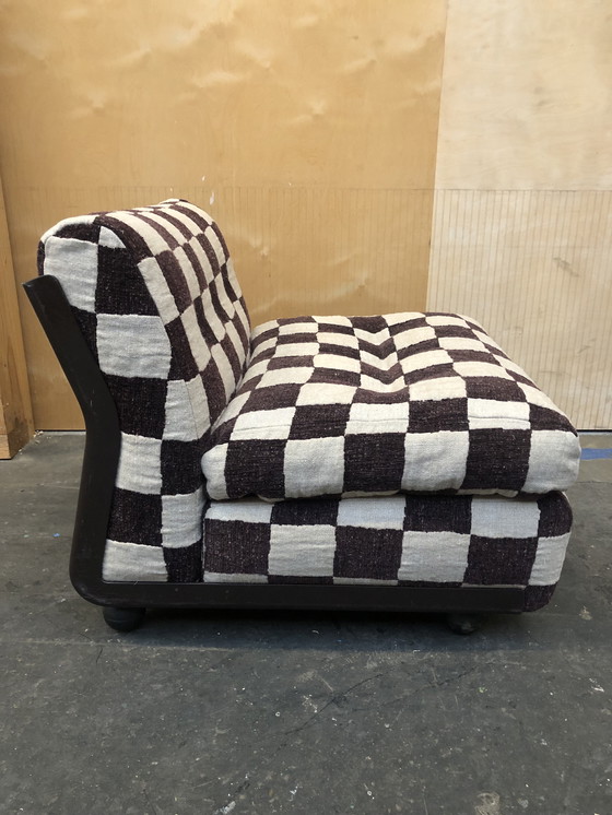 Image 1 of Amanta BB Italia nouveau gestoffeerd