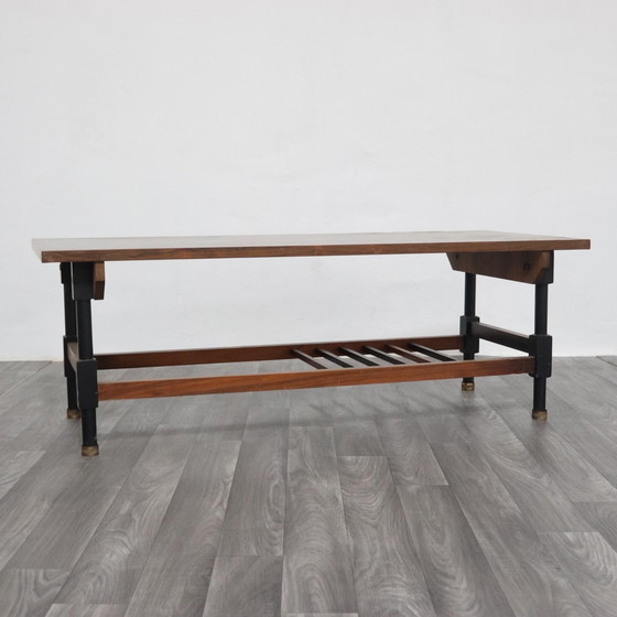 Image 1 of Mesa de centro de madera de los años 60, diseño moderno