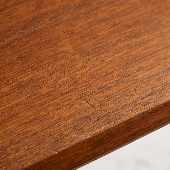 Image 1 of MK9343 Restaurierter Teakholz-Büroschreibtisch