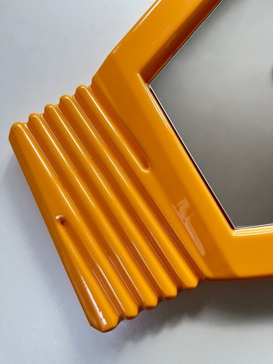 Image 1 of Pop Art spiegel in vorm van gloeilamp, 1980s