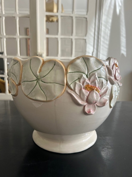 Image 1 of grande fioriera vintage