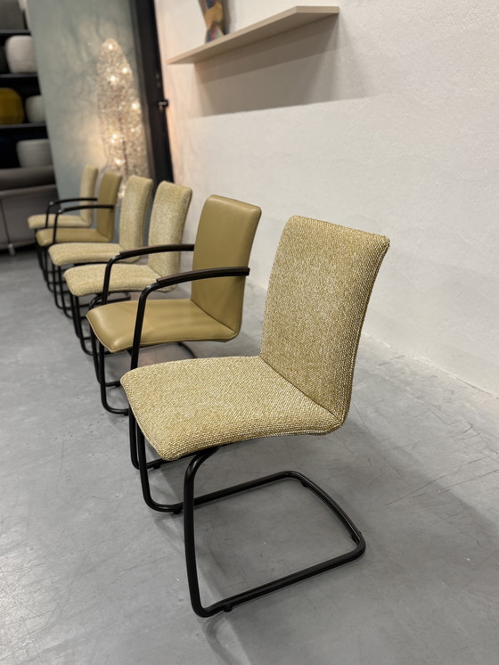 Image 1 of 6 chaises de salle à manger Leolux Freyr en tissu et cuir