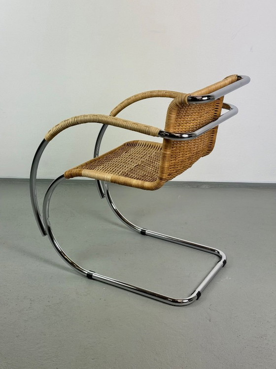 Image 1 of MR20 Ludwig Mies van der Rohe