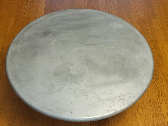 Image 1 of Mesa de centro redonda de Sir Terence Conran en zinc, 1997