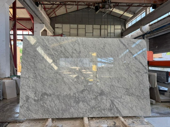 Image 1 of Travertin Esstisch rechteckig massiv – Naturstein Tisch
