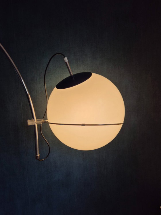 Image 1 of Lampada da terra vintage XL - Lampada ad arco | blu | cromata | globo grande - anni '70