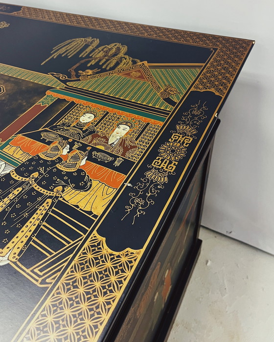 Image 1 of Vintage Chinees Bureau met Glazen Bovenblad