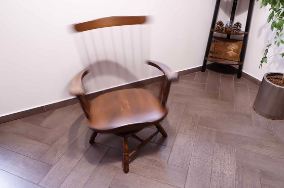 Image 1 of Juego de dos sillones de madera con mecanismo de retorno automático