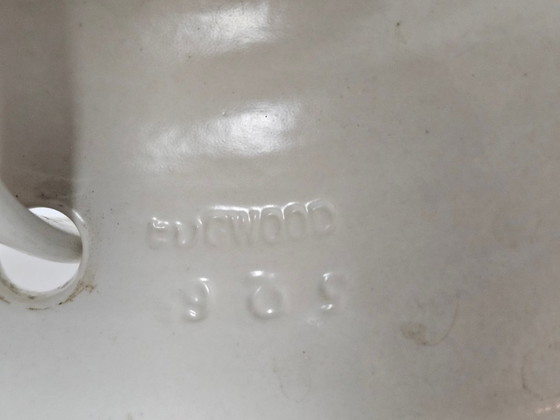 Image 1 of Wedgwood Barleston Ertruria - white porcelain - table lamp - signed - England - 1960s