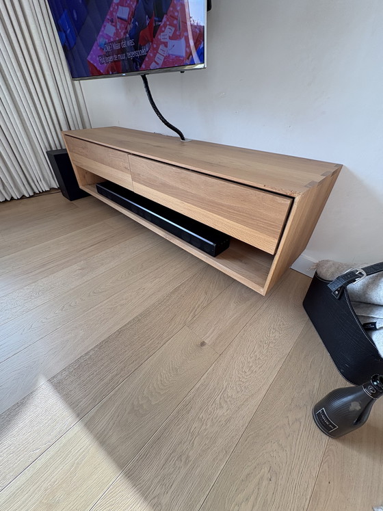 Image 1 of Mobile TV Ethnicraft