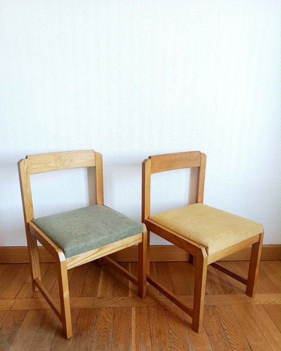 Image 1 of 6 stoelen in Scandinavische stijl, gemaakt van iepenhout en stof.