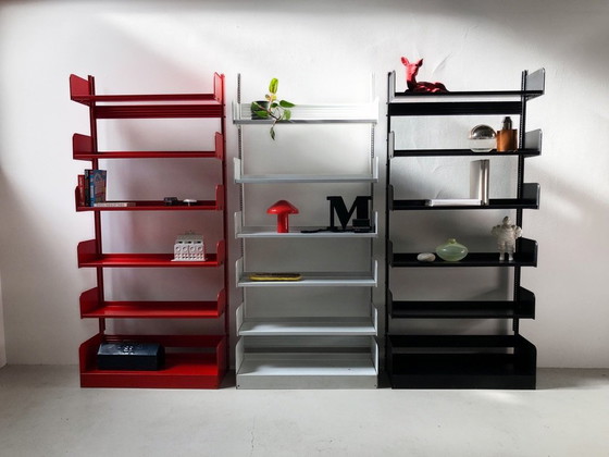 Image 1 of Libreria "Congresso" di Lips Vago, rosso segnale, 1968