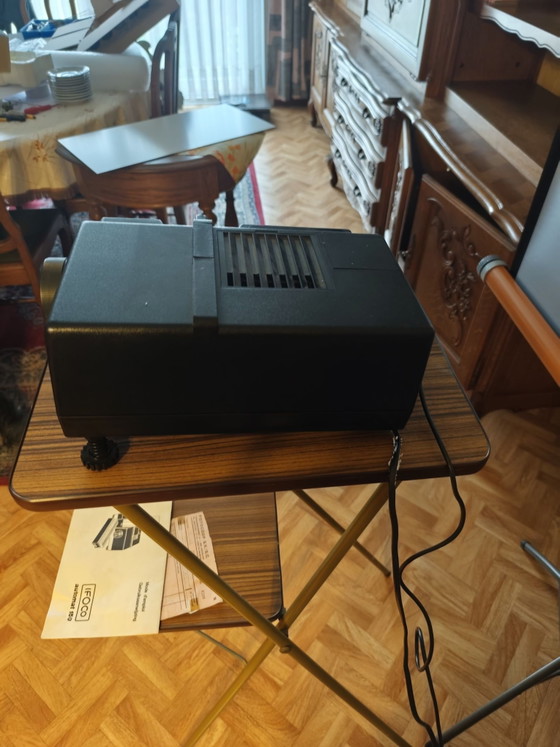 complete vintage slide projector set/ analog home cinema, Ifoco, Decorative Objects, Metal, Plastic, Black (photo 4 of 15)