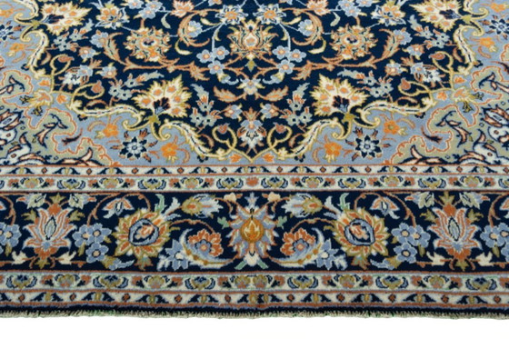 Image 1 of Tapis d'orient Isfahan liège noué à la main - 344 x 237 cm