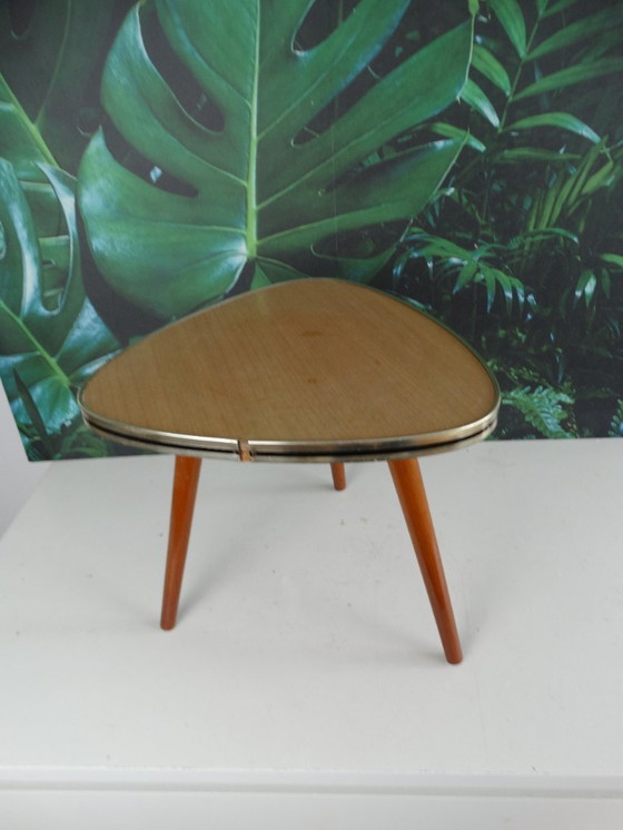 Image 1 of Mesa auxiliar años 60