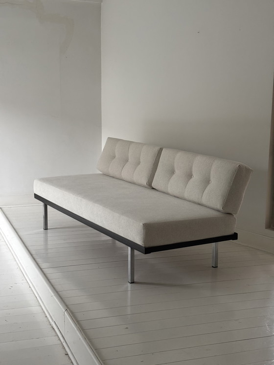 Image 1 of Divano dal design modernista – Completamente rivestito con Pierre Frey