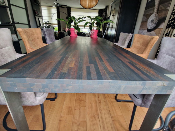 Image 1 of Linteloo Uluwatu dining table by Henk Vos