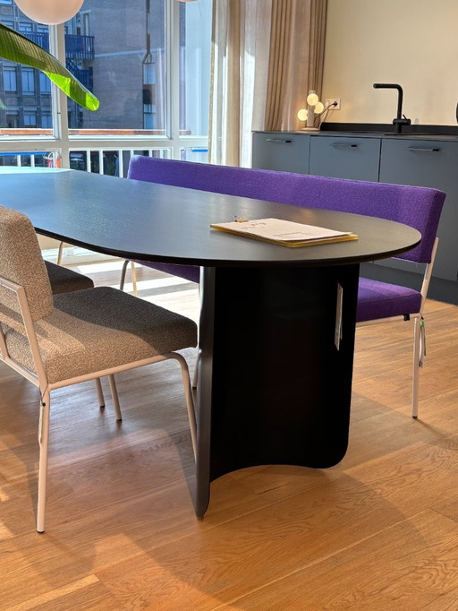 FÉST Plateau dining table 280