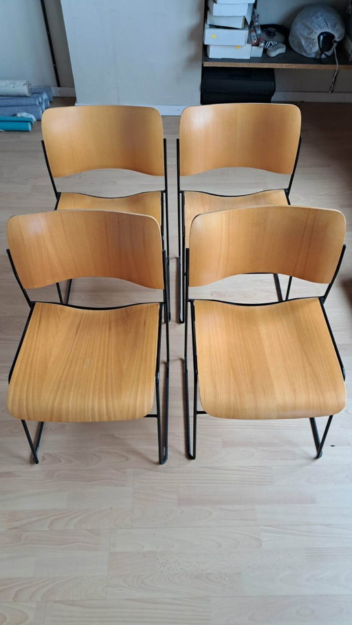 4 chaises originales Howe Classic / design 40/4