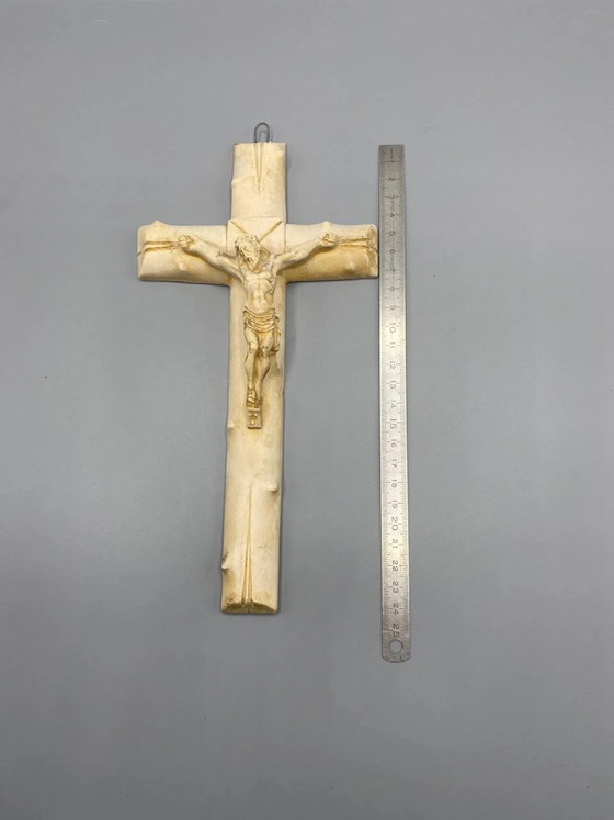 Crocifisso da parete, porcellana biscuit - Cristo in rilievo dorato - Francia circa – Oggetti decorativi (photo 3 of 4)