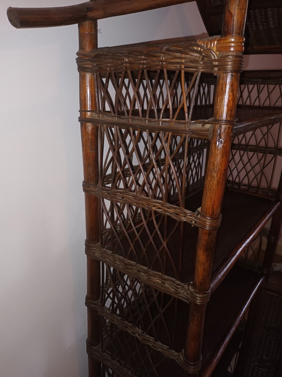 Image 1 of Pagoda de ratán de mediados de siglo