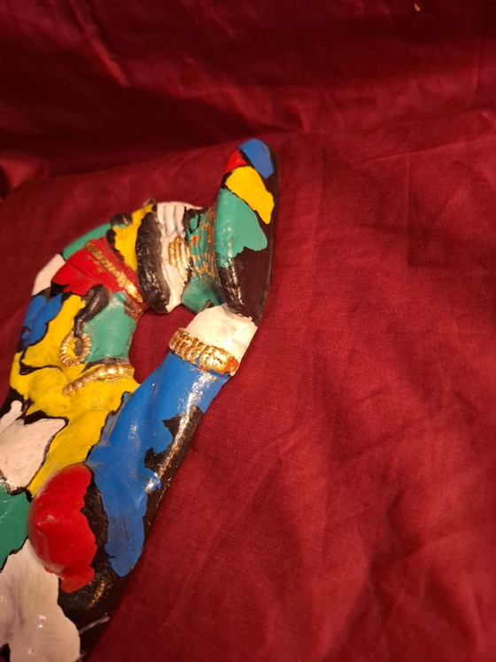Postmodernes Pop-Art-Wandrelief aus Aluminiumguss, 31 cm – Stil von Niki de Saint Phalle – Wanddekoration (photo 3 of 8)