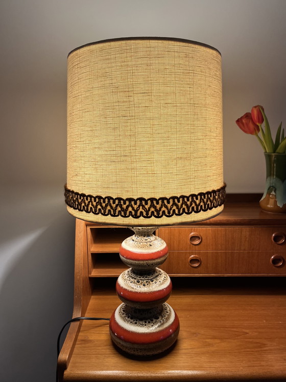 Image 1 of Mid Century Fat Lava Lampe vintage rot bruin Tischlampe Stehlampe Keramikfuß 49 cm hoog