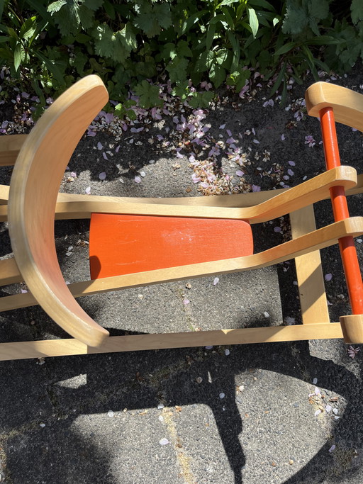 Cheval à bascule pour enfants style années 50 - Modèle en bois