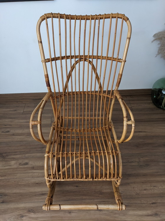 Image 1 of Vintage rotan schommelstoel