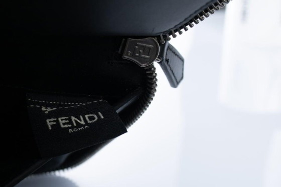 Image 1 of Fendi, FF-Print Leder-Clutch mit Reißverschluss im Continental-Stil
