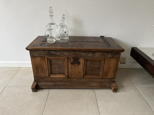 Antieke Dekenkist Eikenhout