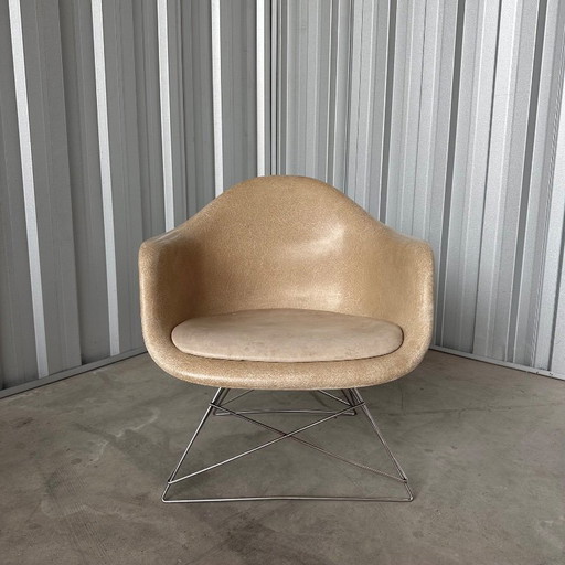 Poltrona Eames LAR, Charles Eames e Ray Eames, Herman Miller