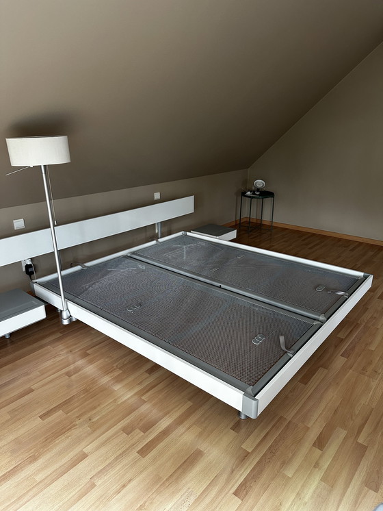 Image 1 of Auping match bed met 2 nachtkastjes
