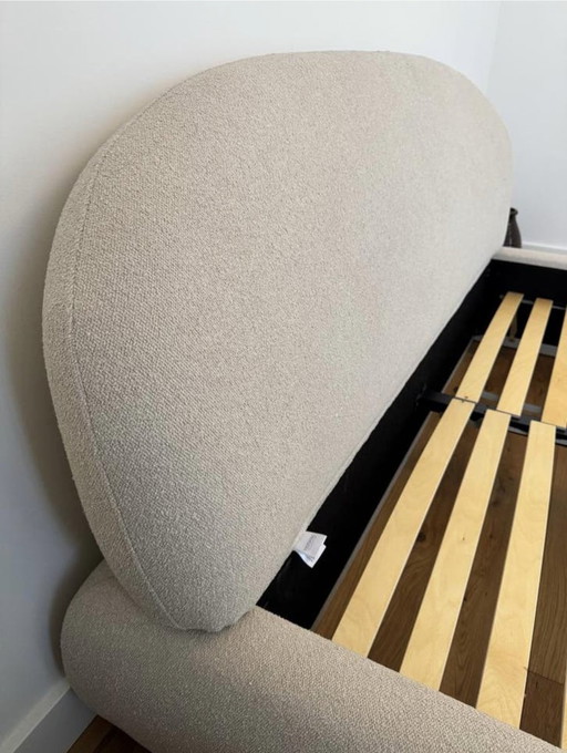 Letto imbottito Westwing Teddy Bouclé Alba
