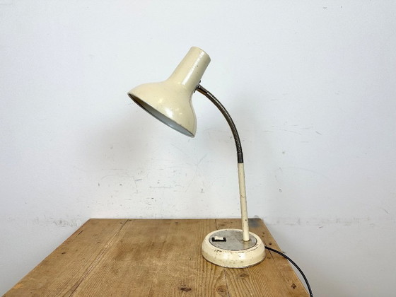 Image 1 of Beige Industrial Gooseneck Table Lamp, 1960s