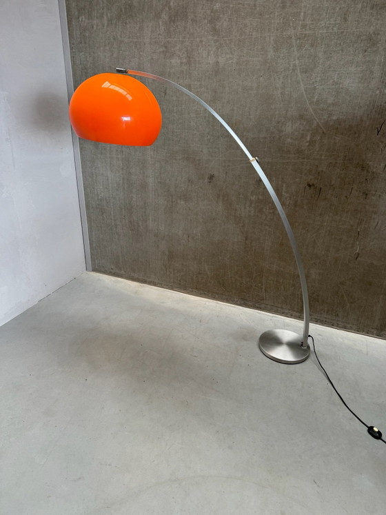Orange arched floor lamp by Gioffredo Reggiani 1970s, Floor lights, Chrome, Polyester (photo 2 of 8)