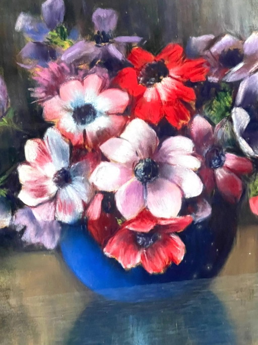 M. Steenbruggen. Stilleven met bloemen in een blauwe vaas. Pastel. – schilderijen tekeningen, Paper (photo 2 of 6)