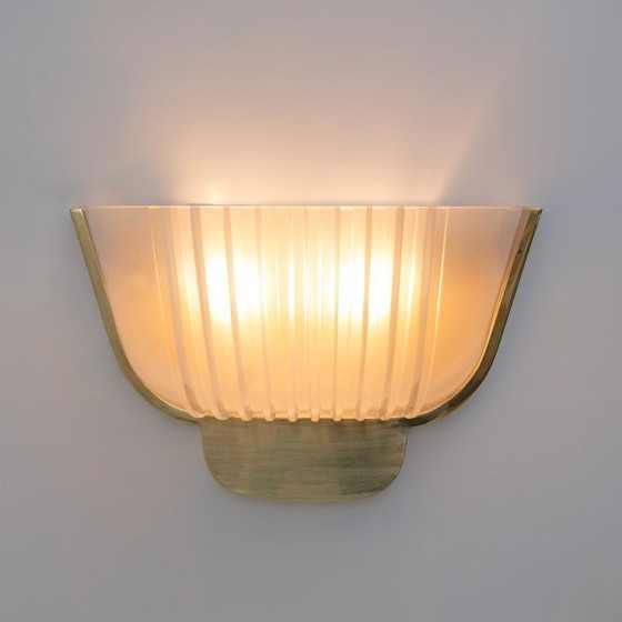 Image 1 of Een paar art-deco wandlampen van Muranoglas, toegeschreven aan Archimede Seguso, jaren 1940.