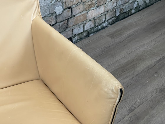 Image 1 of Montis Charly conoció a Hocker