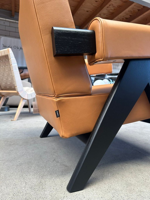 Sessel im Cassina Capitol Complex