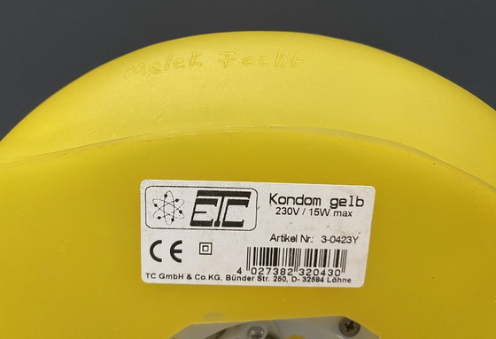 Image 1 of Gele tafellamp van Melek Fecht, model condoom